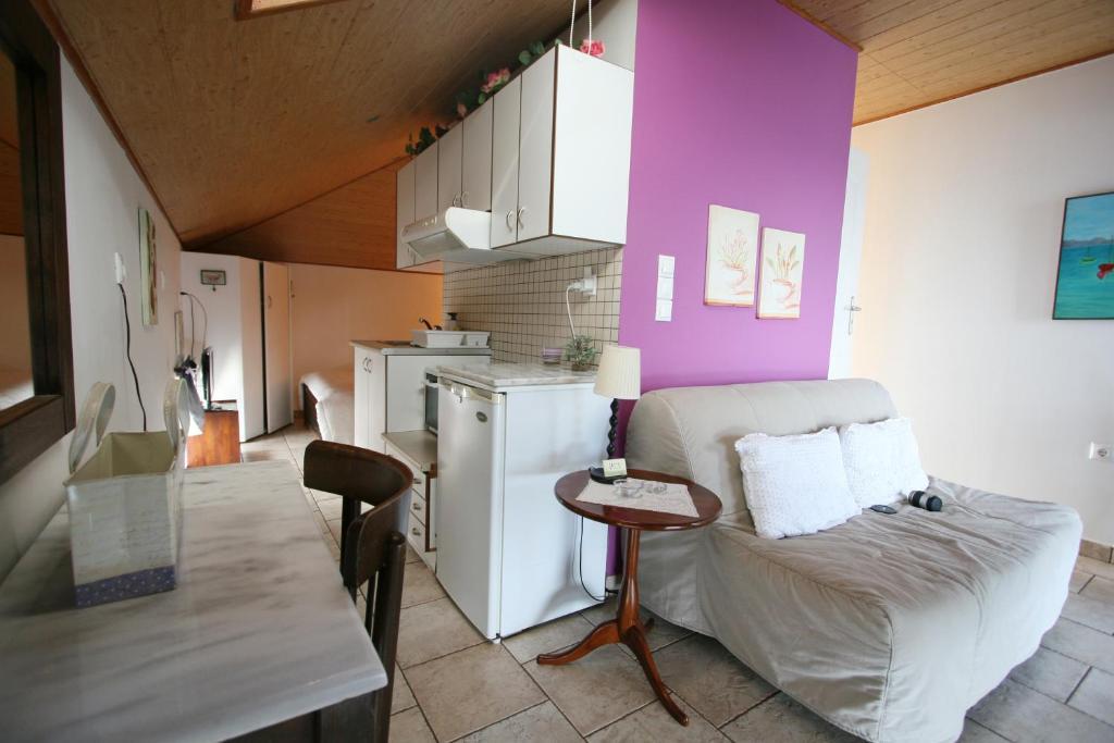 Meliti Guesthouse Akráta Buitenkant foto