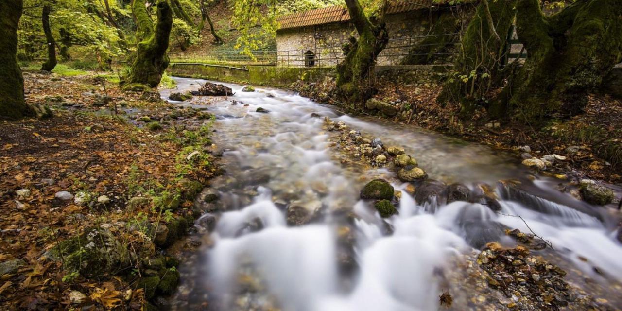 Meliti Guesthouse Akráta Buitenkant foto